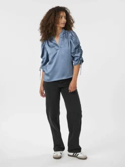 Clearance Alvira Drapy Satin Bluse, , 40 Dame Bluser & Skjorter