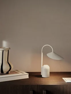 Clearance Arum Portable Bordlampe, Bordlamper