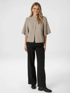Clearance Benuta Fluffy Knit Cardigan, , 38 Dame Strik & Sweatshirts
