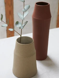 Outlet Clay Vase, Vaser & Urtepotteskjulere