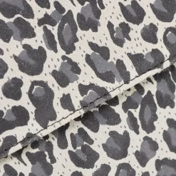 New Clutch, Dame Clutches