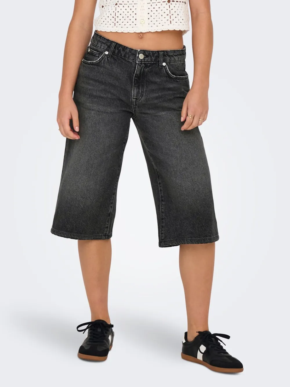 New Cobain Wide Lange Shorts, , M Dame Shorts