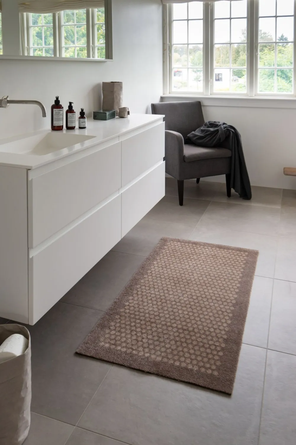 Clearance Dot Gulvmåtte, , 67x120 cm Gulvtæpper|Dørmåtter