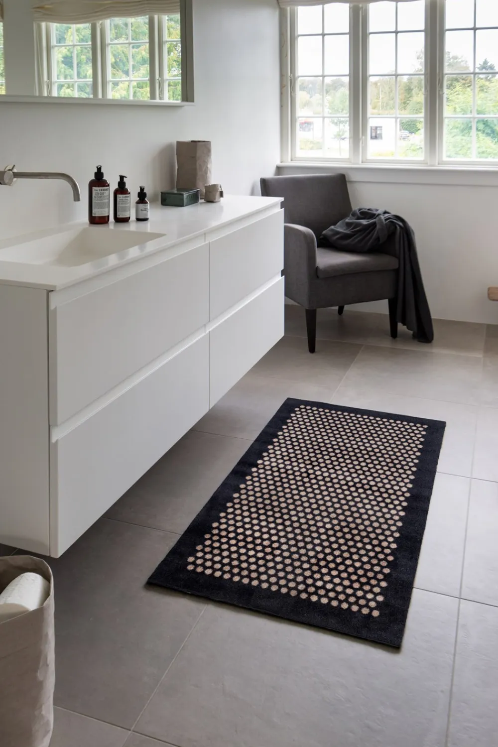 Clearance Dot Gulvmåtte, , 67x120 cm Gulvtæpper|Dørmåtter