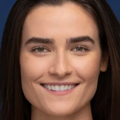 New Double Wear Stay-In-Place SPF 10 Foundation, Ansigt