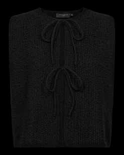 Fiona Strikvest, , M Dame Veste