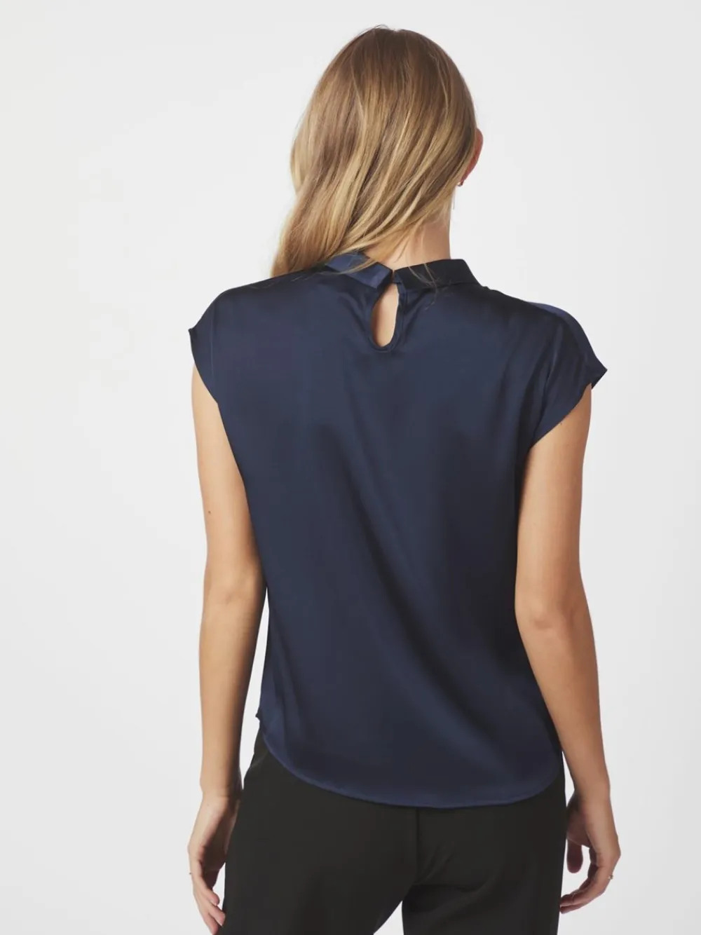 Neo Noir Fleur Drapy Satin Bluse, , 38-Dame Bluser & Skjorter