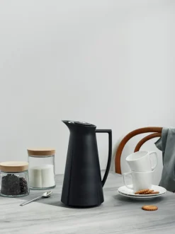 Rosendahl Grand Cru Termokande, Sort, 1 L- Kander & Karafler