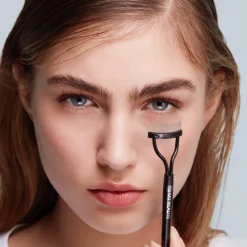 M2 Beauté High Precision Eyelash Comb- Vipper & Bryn