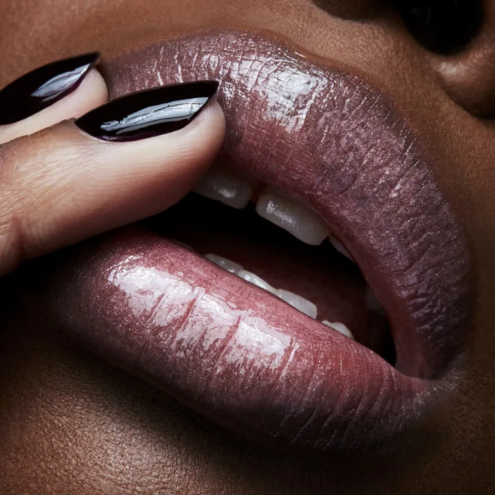 Hot Lipglass, Makeup