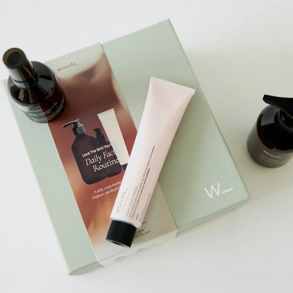 woods_ copenhagen Love The Skin You're In Daily Facial Routine Gaveæske- Gaveæsker Til Hende