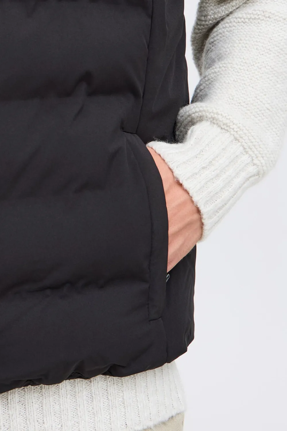 Solid Milas Vest, , L- Jakker & Frakker