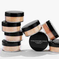 Discount Mineral Foundation, Ansigt