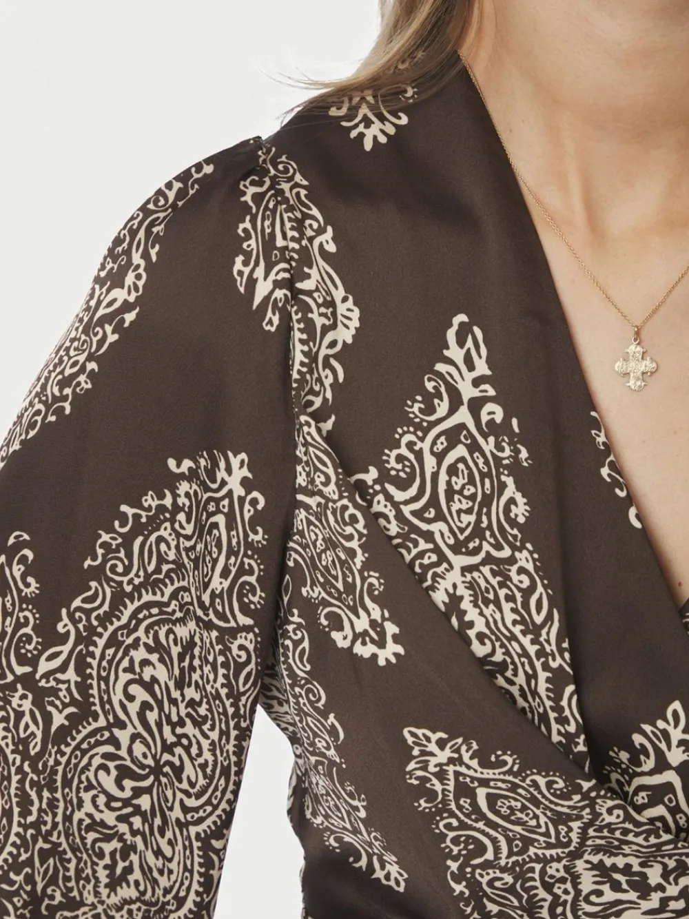 Hot Rista Paisley Drop Bluse, , 36 Dame Bluser & Skjorter