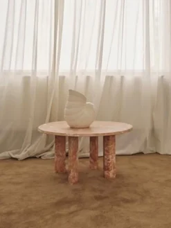 ferm LIVING Shell Vase,- Vaser & Urtepotteskjulere