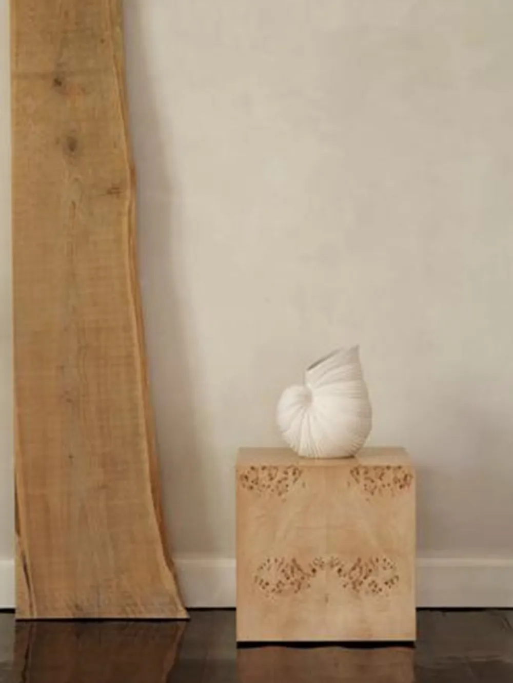 ferm LIVING Shell Vase,- Vaser & Urtepotteskjulere