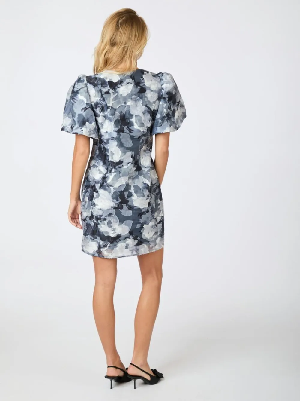 Neo Noir Sika Brocade Floral Kjole, , 36-Dame Kjoler