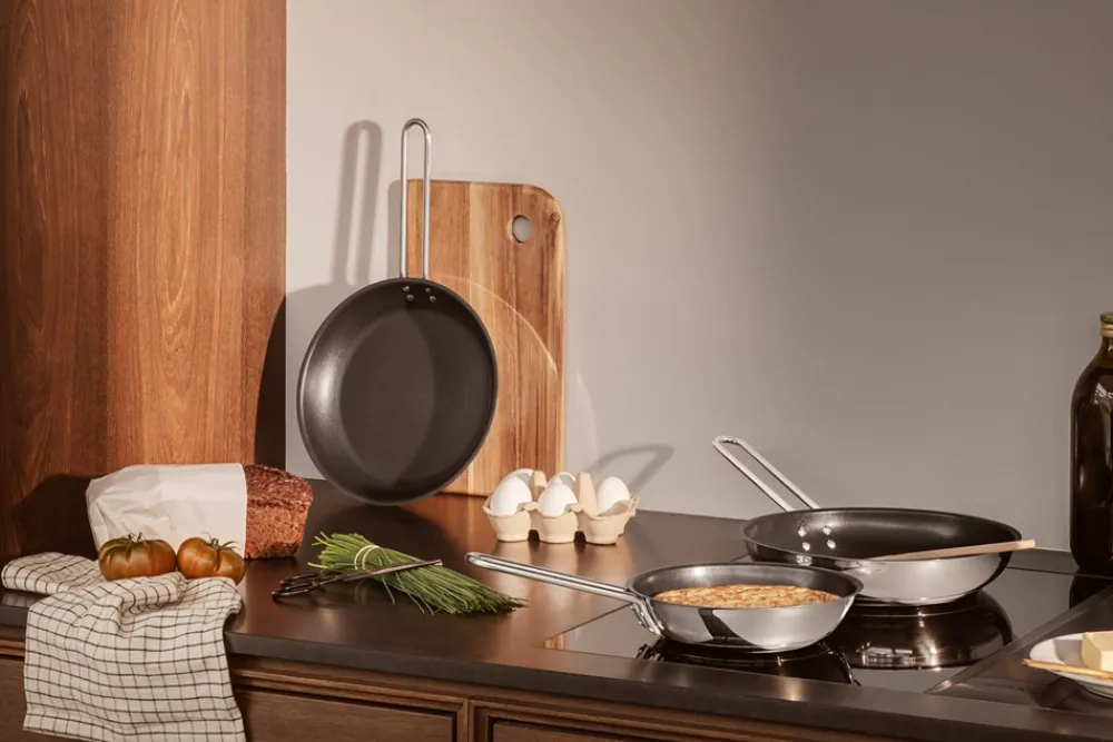 Eva Trio Stainless Steel Slip-Let Stegepande, Ø28 cm- Køkken|Gryder & Pander