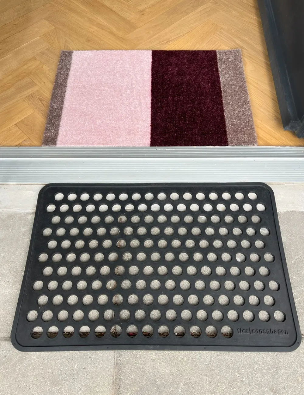 Tica Copenhagen Stripe Horisontal Gulvtæppe, , 40x60 cm- Gulvtæpper|Dørmåtter