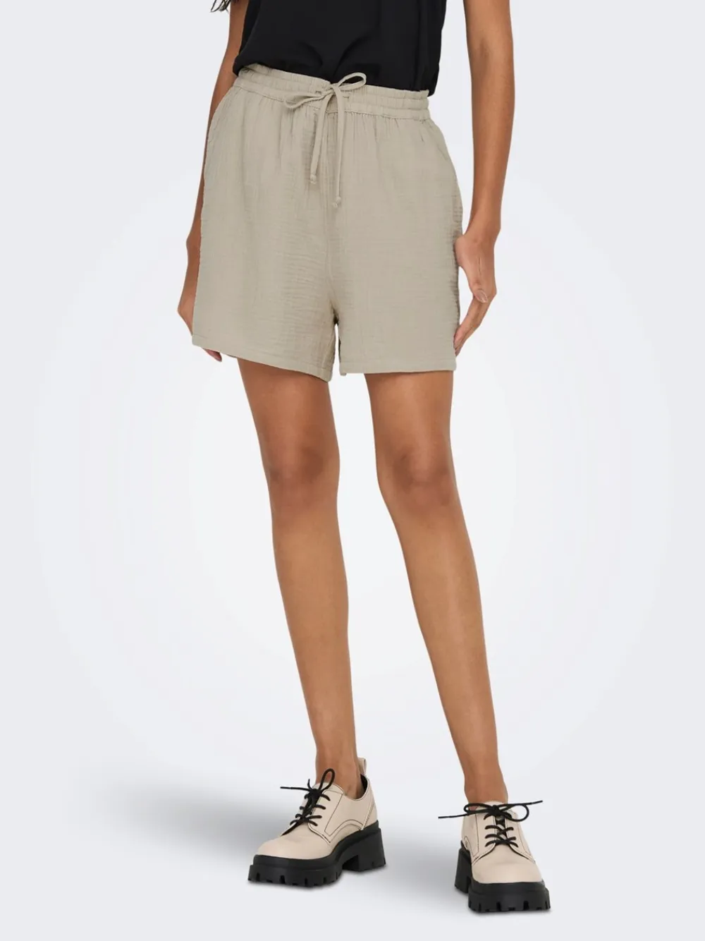 Outlet Thyra Shorts, , XS Dame Shorts