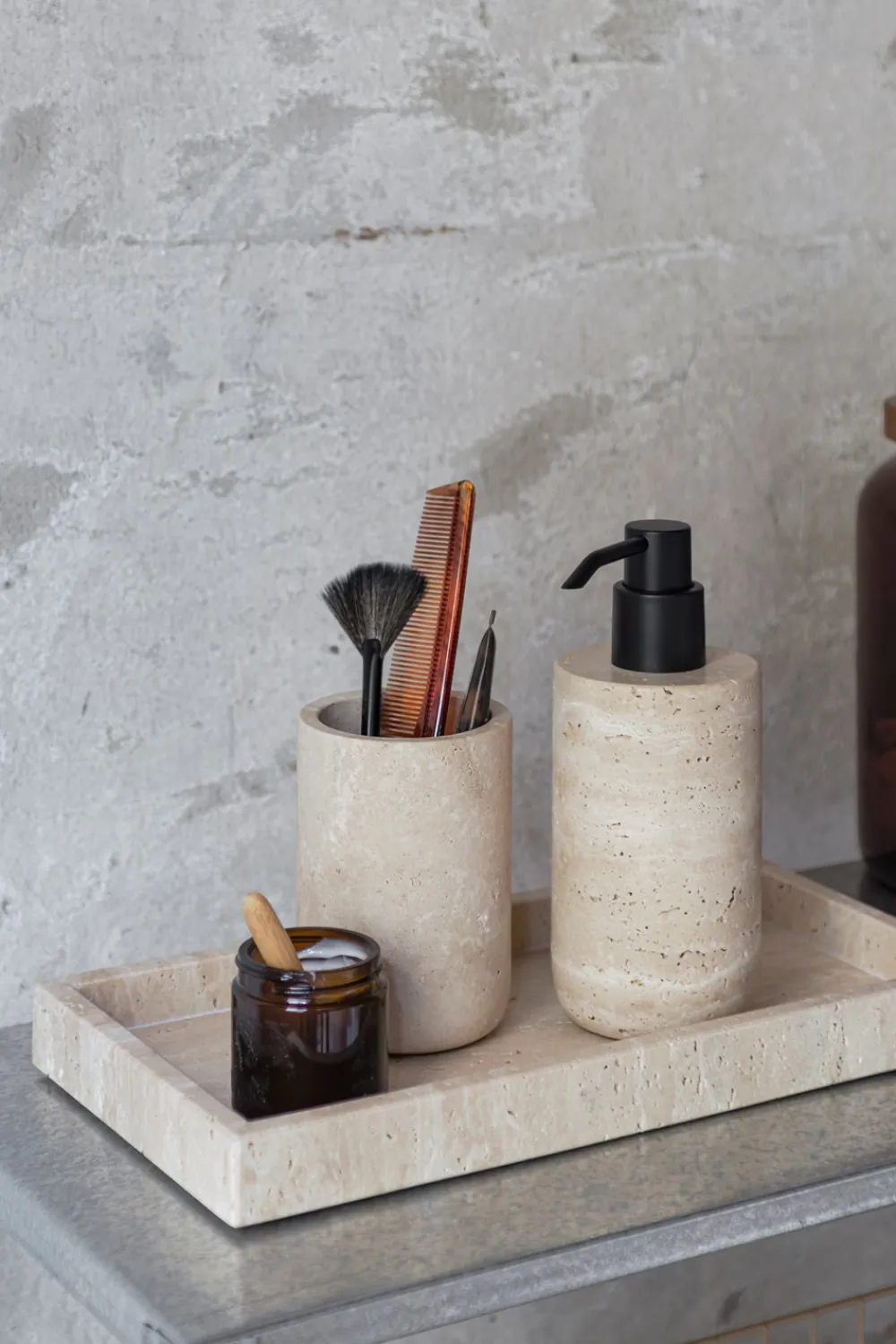 Mette Ditmer Travertine Tandbørsteholder,- Dispensere & Tandkrus